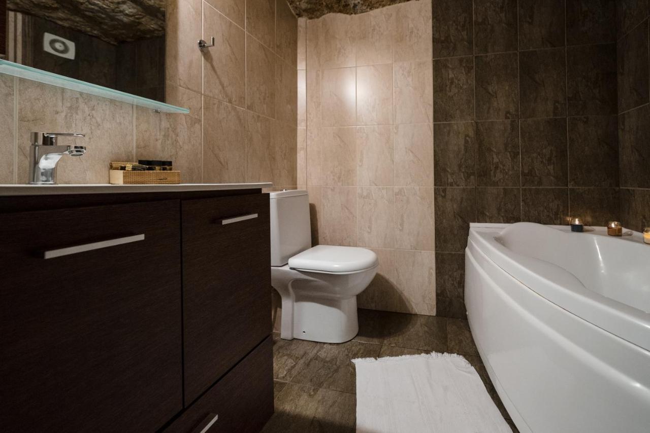 Stilvi Hotel Tsagkarada Buitenkant foto